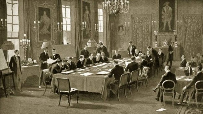 Лондонский мирный договор — мирный договор, подписанный 30 мая 1913 года между Балканским союзом и Османской империей, завершивший Первую Балканскую войну.