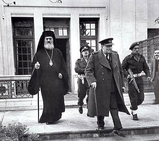 Премьер-министр Черчилль с архиепископом Дамаскиносом, 26 декабря 1944 года