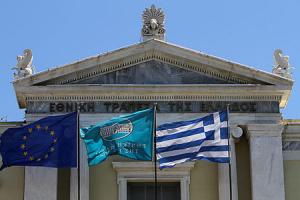 Стресс-тесты греческих банков отложили на месяц