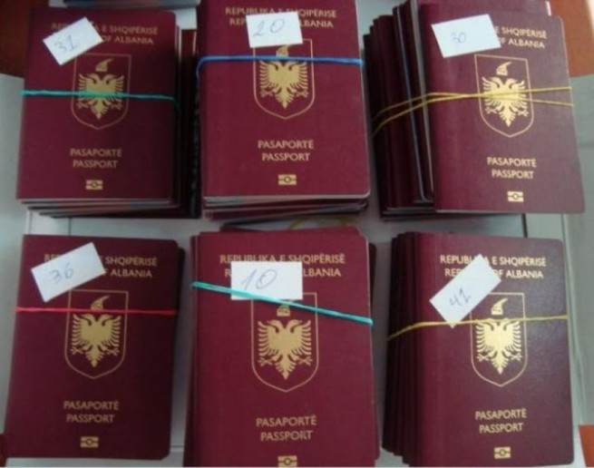 Греция: Кража паспортов... из дипломатического автомобиля