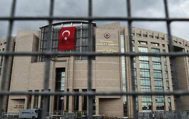 В Турции охотятся на врачей, как на террористов