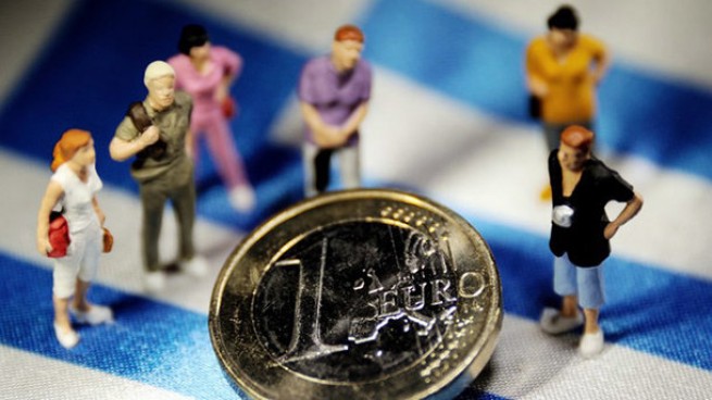 Греческий внешний долг составляет почти 30 000 евро на человека