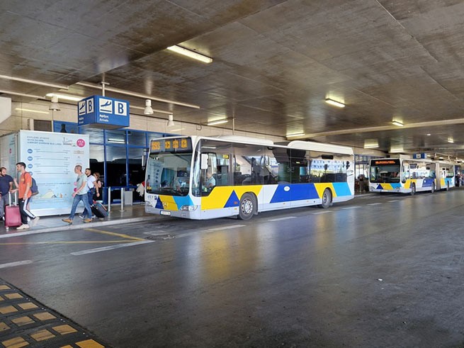 Система Tap & Pay на экспресс-автобусных маршрутах из/в аэропорт Афин
