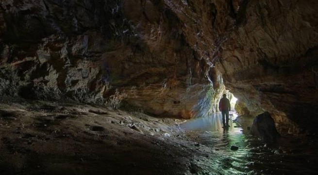 Заблудившиеся в пещере на Парнифе спасены