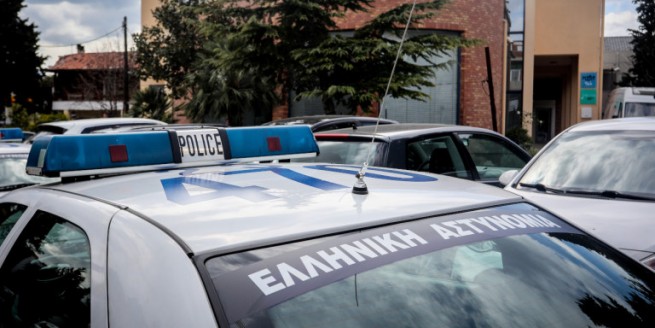 Три патрульных автомобиля подарили власти Каллифеи районной полиции
