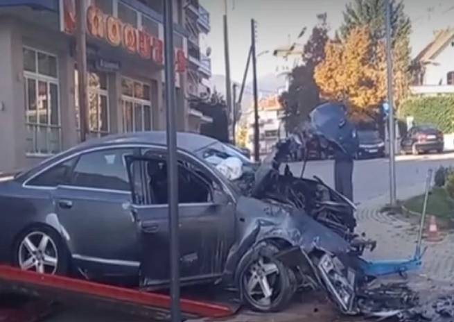 Мгновенная смерть: угонщик авто не заметил пассажира в нем (видео)