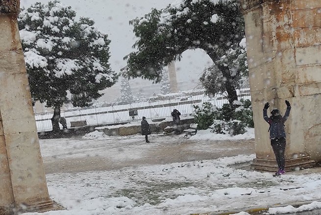 Снег в Афинах