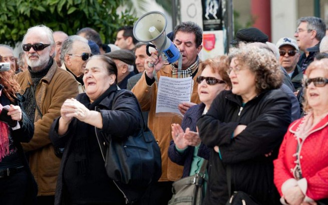 Греция: Бюджетный резерв ушел на "13-ую пенсию"