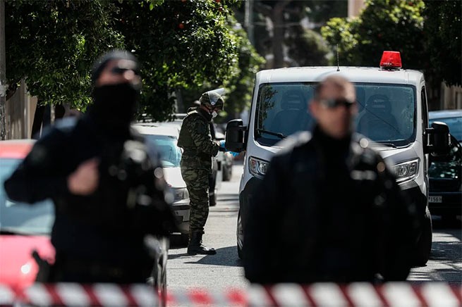 Антитеррористическая операция в Афинах: арестованы восемь человек, причастных к взрыву банка