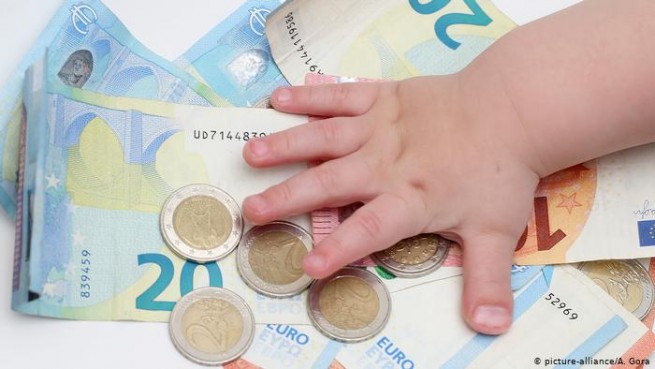 Утверждено пособие на новорожденных в размере 2000€