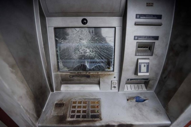 Поджог банкомата в Салониках