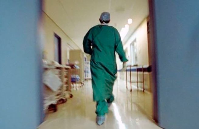 Профсоюз медработников: государственная система здравоохранения разваливается из-за нехватки врачей