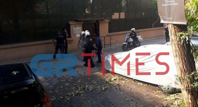 Анархисты напали на консульство Турции в Салониках