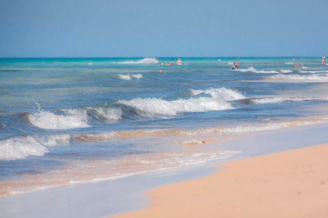 Два греческих пляжа попали в Top10 Forbes