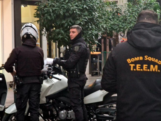 Подозрительная сумка, оставленная перед российским генконсульством в Салониках, была взорвана