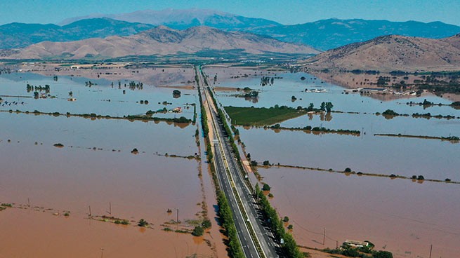 Центральная автодорога Греции закрыта из-за наводнения