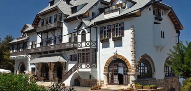 Международный тендер объявлен на два исторических отеля на Родосе