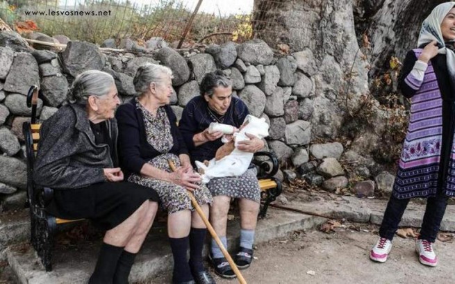 Умерла «Бабушка Лесбос», символ солидарности в кризисе с беженцами