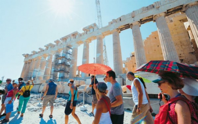 Туристический бум в Греции