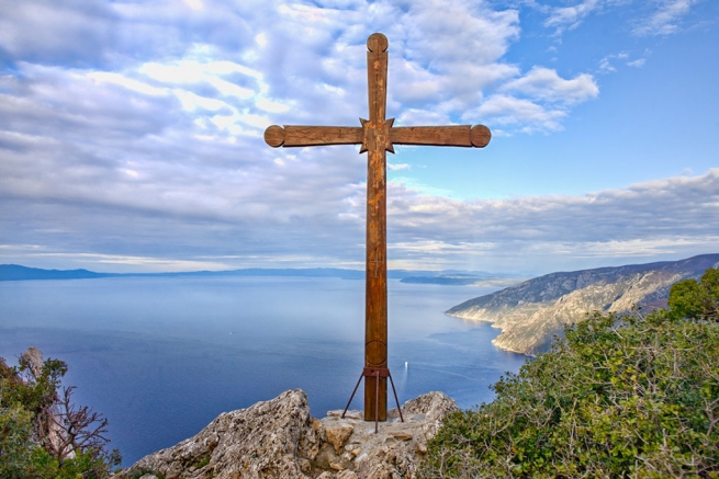 Депутаты отказались отменять высокие налоги для Святой Горы Афон: Греция