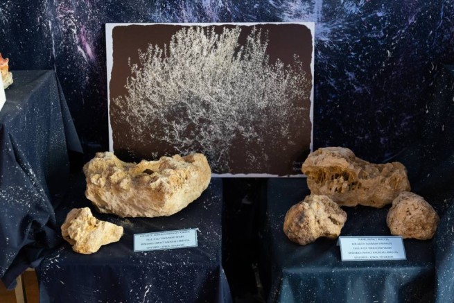 "Где-то в космосе летит голубой метеорит": внеземной музей в самом сердце Афин