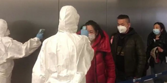 В греческом международном аэропорту меряют температуру тела пассажиров из Китая