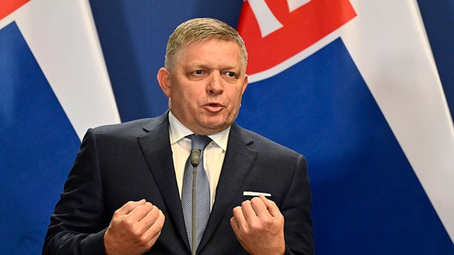 Премьер Словакии: "Никакой помощи коррумпированной Украине, контролируемой США - если она вступит в НАТО, начнется Третья мировая война"