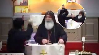Видеошок: нападение с ножом на епископа Ассирийской православной церкви в Сиднее