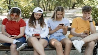 Преступность среди несовершеннолетних: подростки обмениваются сексуальным контентом